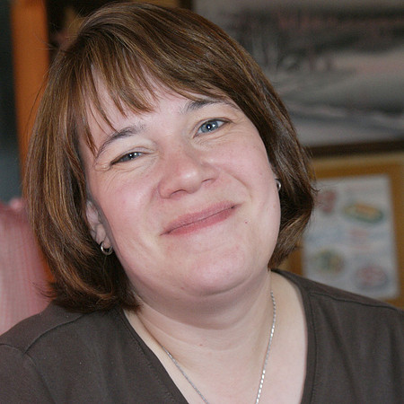 Suzanne Dobbins