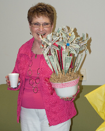 Char With Money Plant