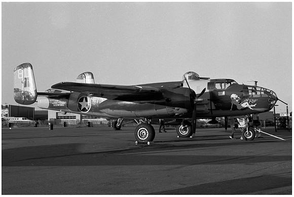 1053.19a B-25 Starboard side from front