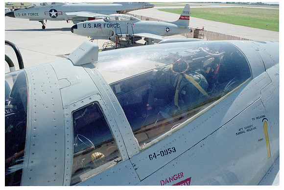 21a1 F4 Phantom WSO cockpit