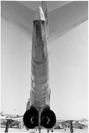 d1071.37 F-101 Voodoo, under tail