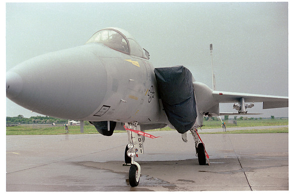 b07 F-15A Eagle port nose