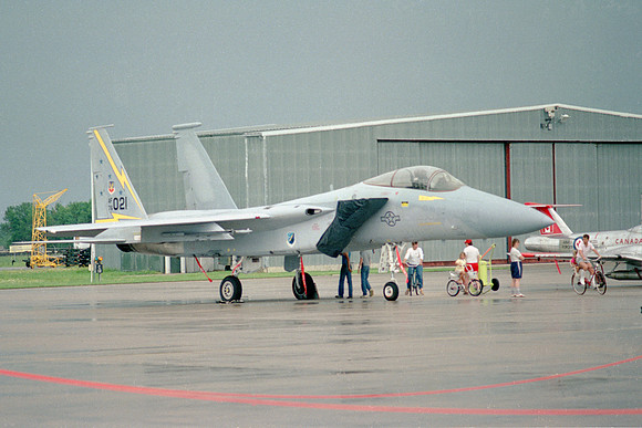 b16 F-15A Eagle starboard nose
