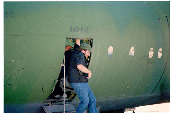 d02 Bob Nelson Deplanes C-130