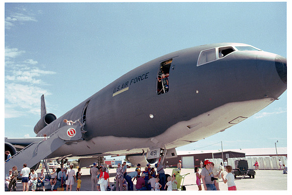 a02 KC-10 Tanker Starboard Nose
