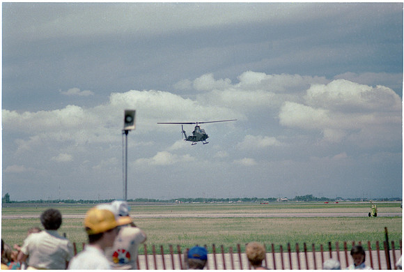 b01 AH-1 Cobra nose in air