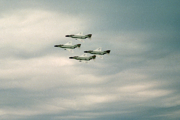 b03 F-4D Phantom II Diamond in air