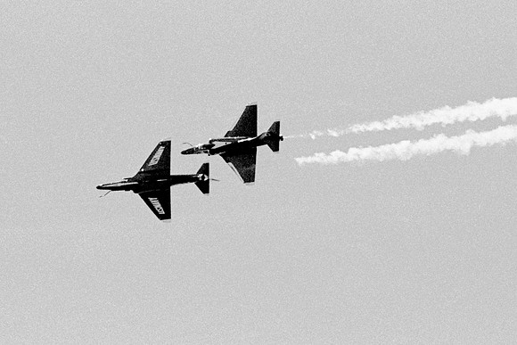 g21 Blue Angels A-6 solos inverted pass