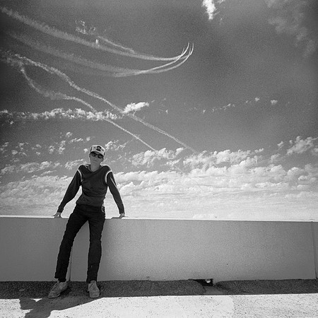 i10a1 Blue Angel solo pilot break out of diamond