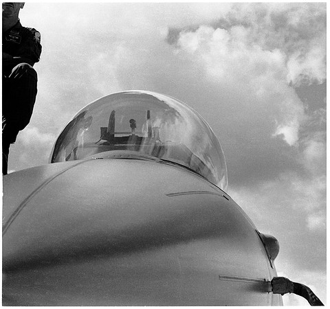 1092.27a F-16 Falcon nose canopy pilot