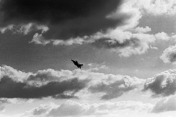 1091.33a F-16 in the clouds