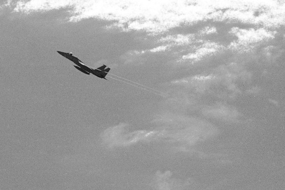1091.26a F15 Eagle climbing