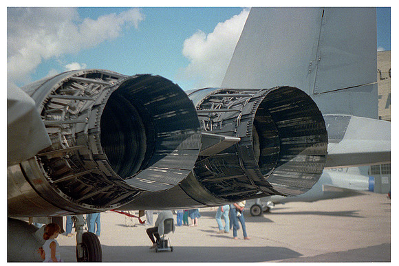 13 F-15A Eagle exhaust