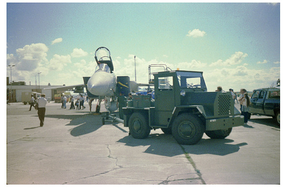 16 F-15A Eagle nose tow truck