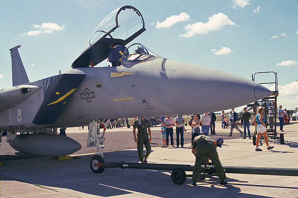 13a F-15A Eagle starboard cockpit