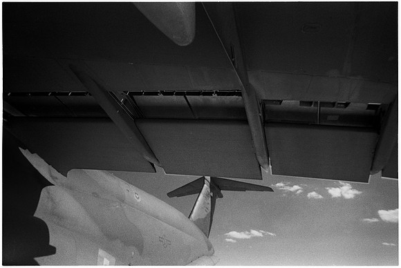 1086.29 C-5A Galaxy under port wing, tail