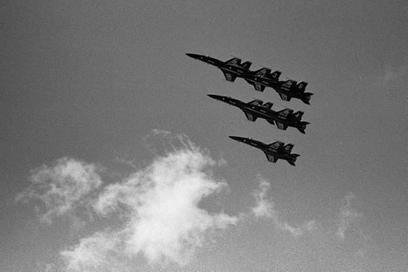 1088.19 Blue Angels FA-18 6-plane pass