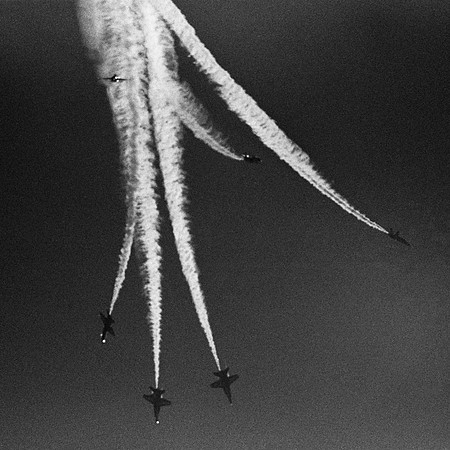 1088.20 Blue Angels FA-18 6-plane burst