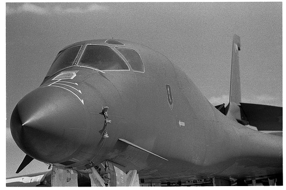 1088.28 B-1B Lancer port nose