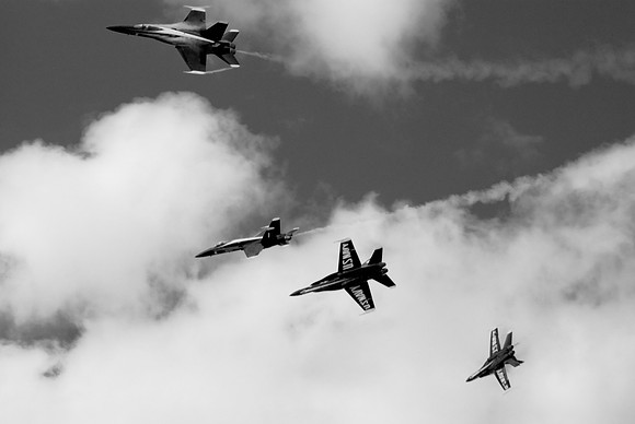 The Blue Angels Delta Formation Breaks Up