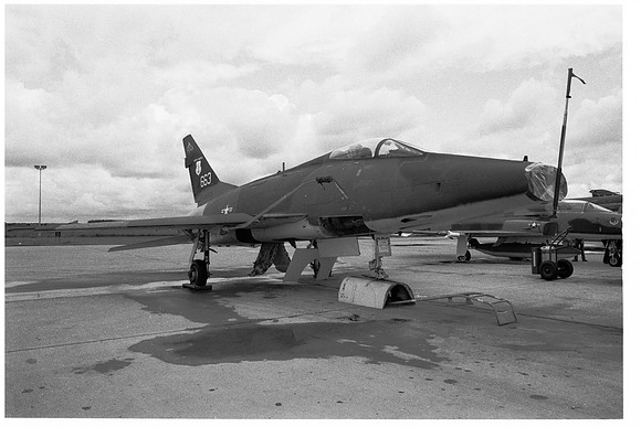 c19 F-100 Super Sabre