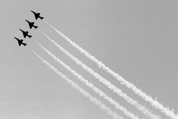 e19 Blue Angels inline