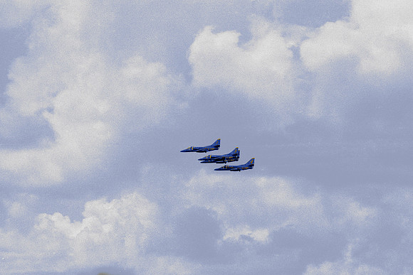 e28c Blue Angels diamond