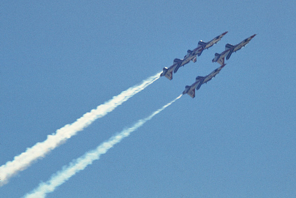 r22 Thunderbirds climb