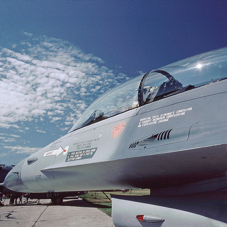 1989.08.19a27a