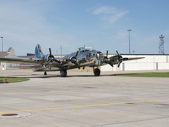 B-17G Returns