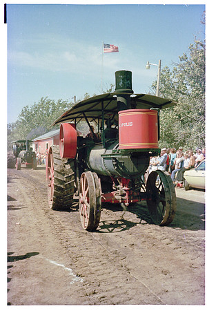 10 Minneapolis tractor in parade