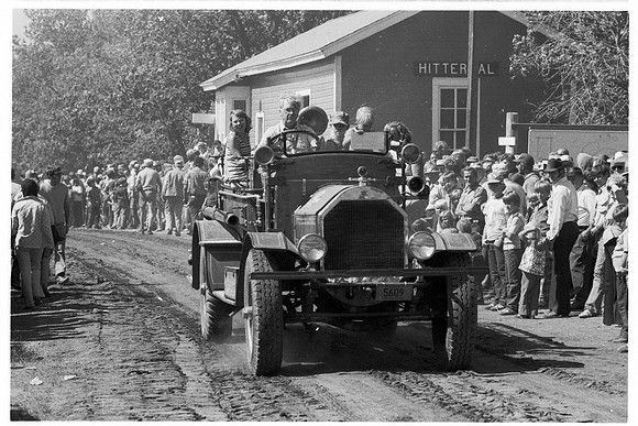 17 Fire Engine by Hitterdahl depot