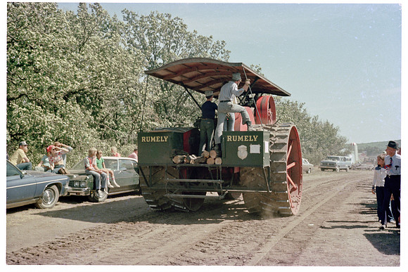 13 Rumely in parade