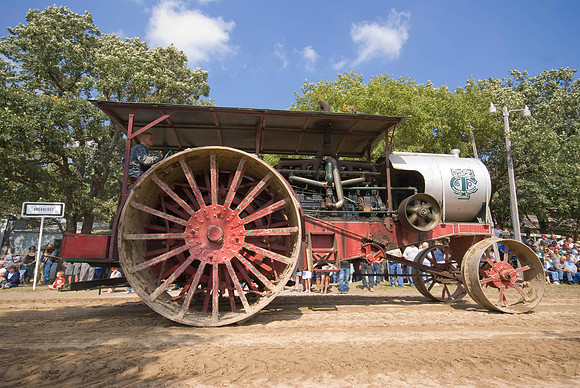 Twin City 60 Oil Tractor, Minneapolis Steel & Machinery Co.