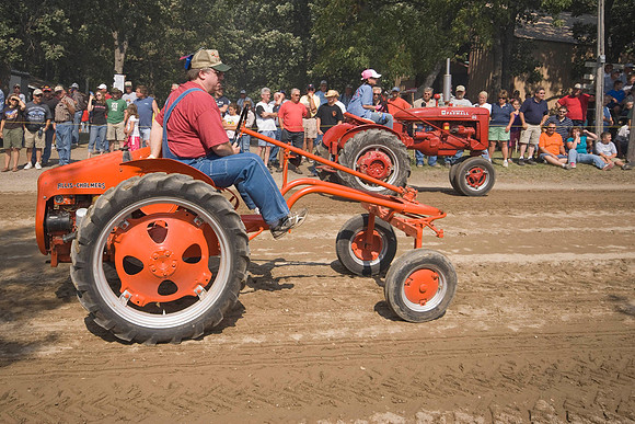 Allis Chalmers Lightweight Tractor
