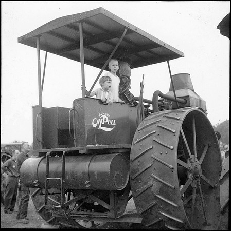 Suzanne And Craig In The Oil Puller