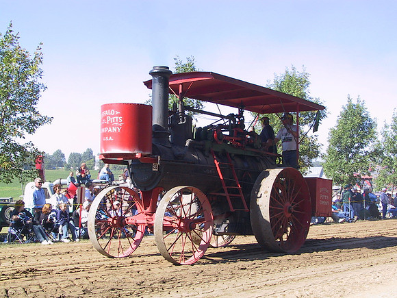 Buffalo & Pitts in Red