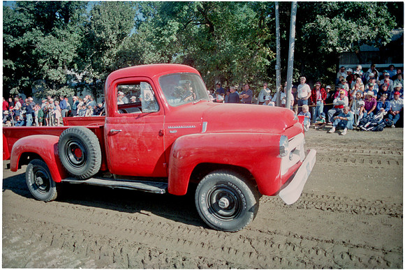 International L120 Pickup Truck