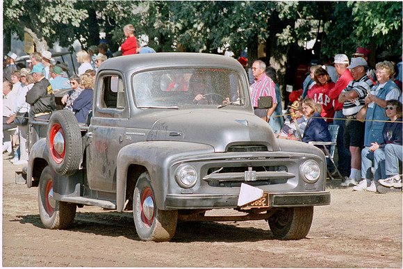 International L100 Pickup
