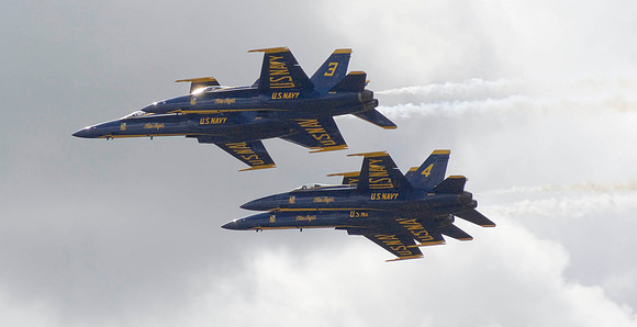 Blue Angels 4-Plane Smoke On