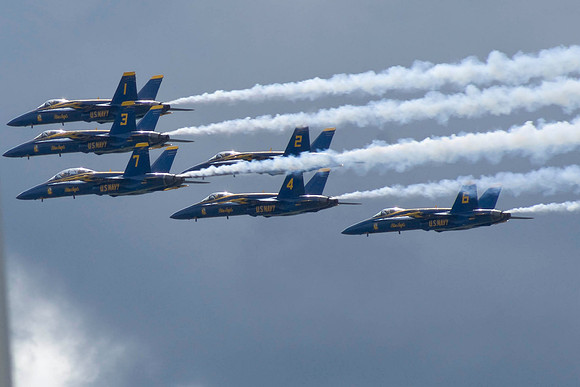 Blue Angels Six Planes Breaking Up