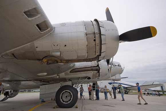 B17 Engines