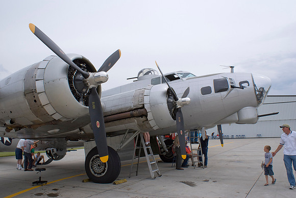 B17 Engine and Nose