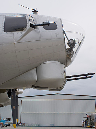 B17 Nose Guns