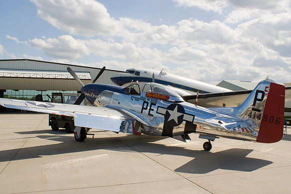 Mustang & Dakota
