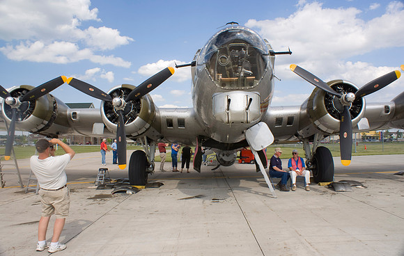 Blake Photographing The B-17G