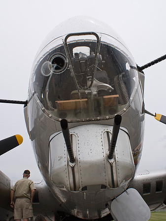 B17 Nose Guns