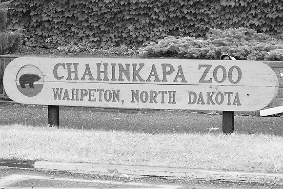 Chahinkapa Zoo Sign