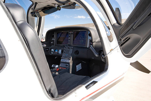 Cirrus SR22 Cockpit