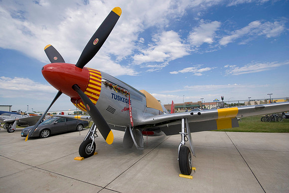 Tuskegee Airman, Port Side